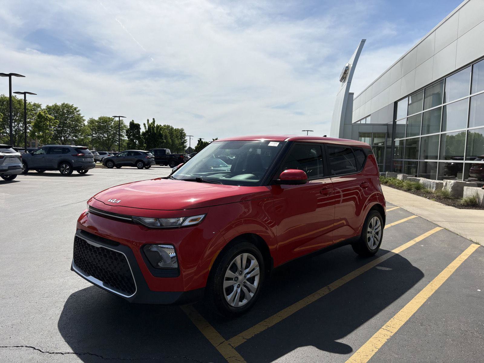 Used 2022 Kia Soul LX FWD image 3