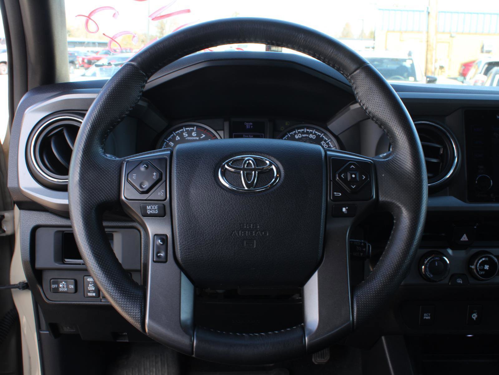 Used 2017 Toyota Tacoma TRD Off-Road w/ Tow Package (A/T) image 8