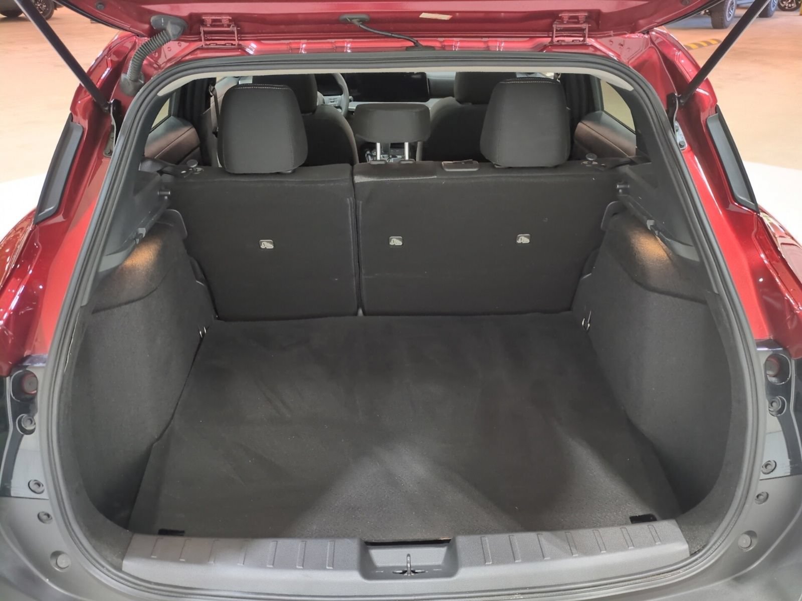 Used 2025 Nissan Kicks SV w/ SV Premium Package AWD/4WD image 12