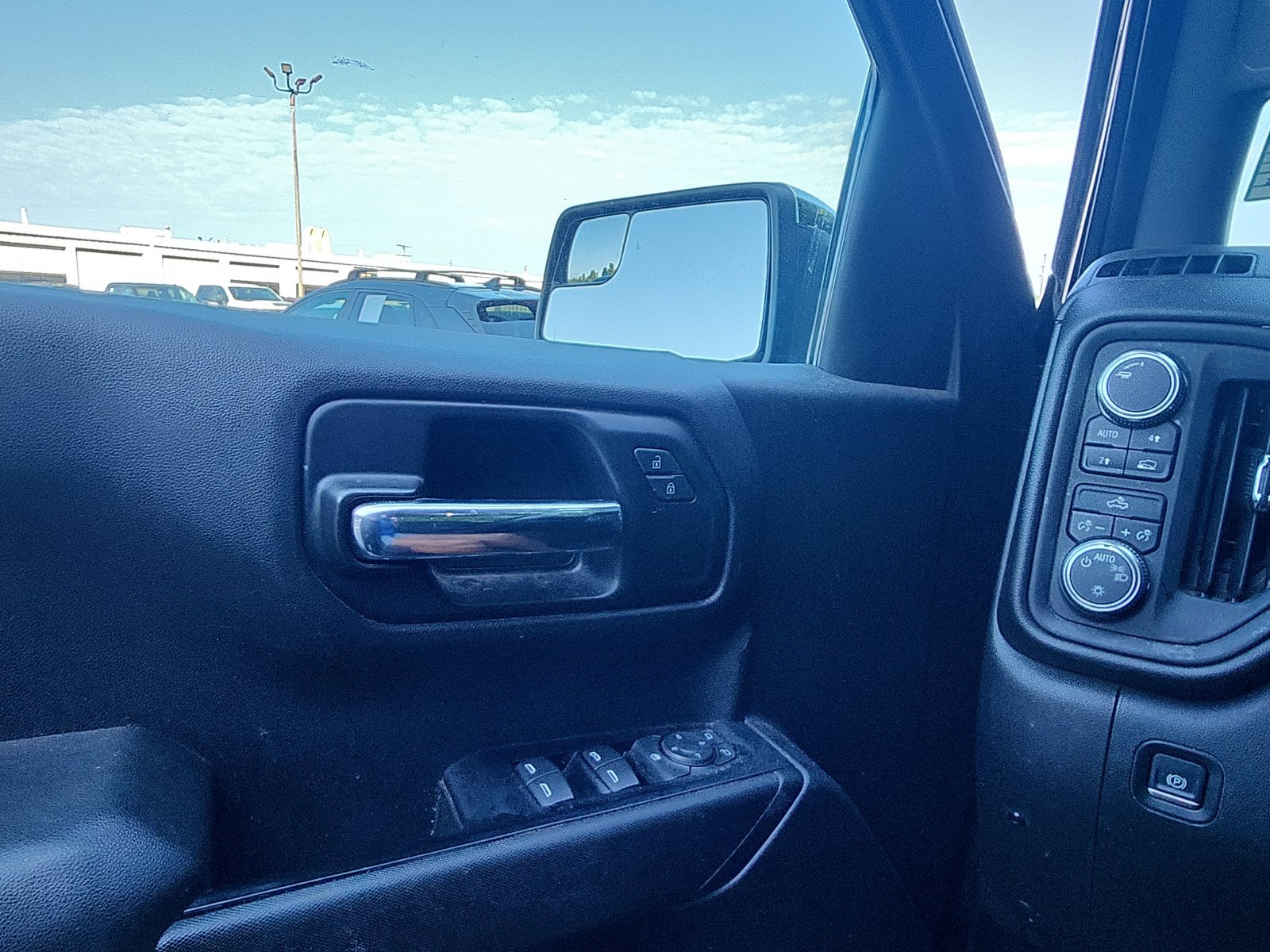 Used 2019 GMC Sierra 1500 4x4 Crew Cab w/ Convenience Package image 15