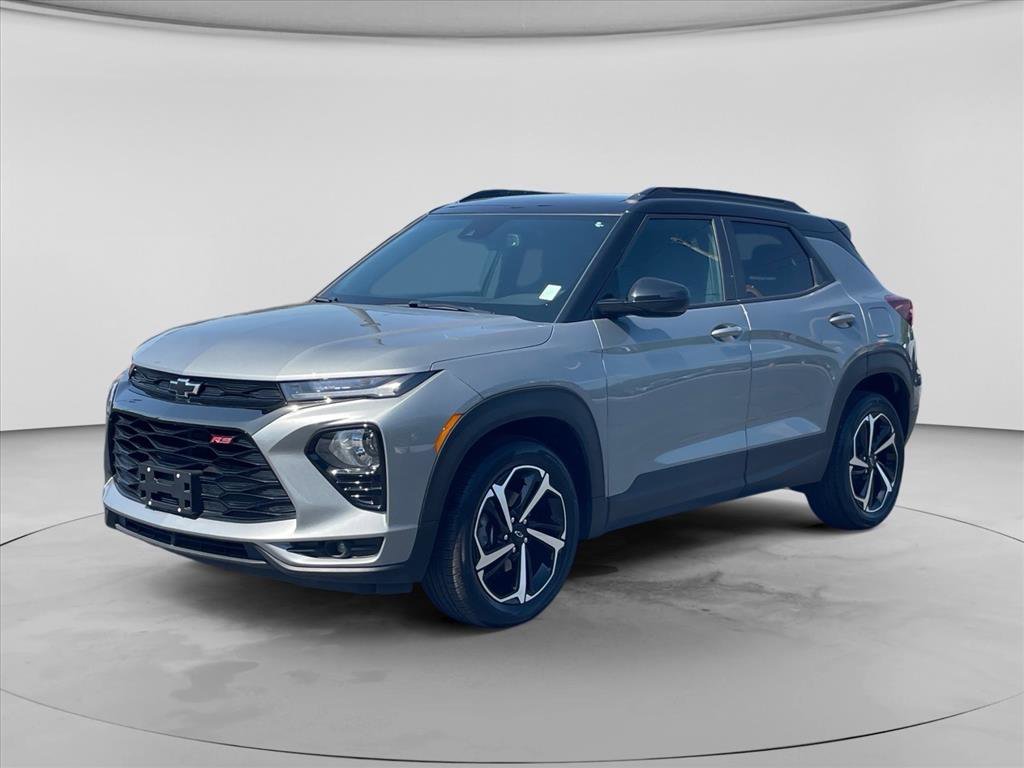 Used 2023 Chevrolet TrailBlazer RS w/ Convenience Package FWD image 3