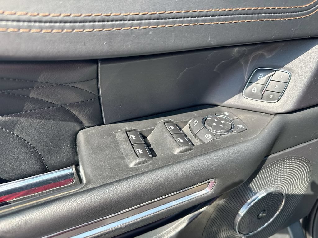 Used 2021 Ford Expedition Max Platinum AWD/4WD image 22