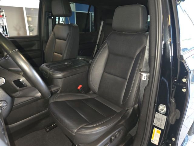Used 2024 Chevrolet Tahoe LT w/ Luxury Package RWD image 11