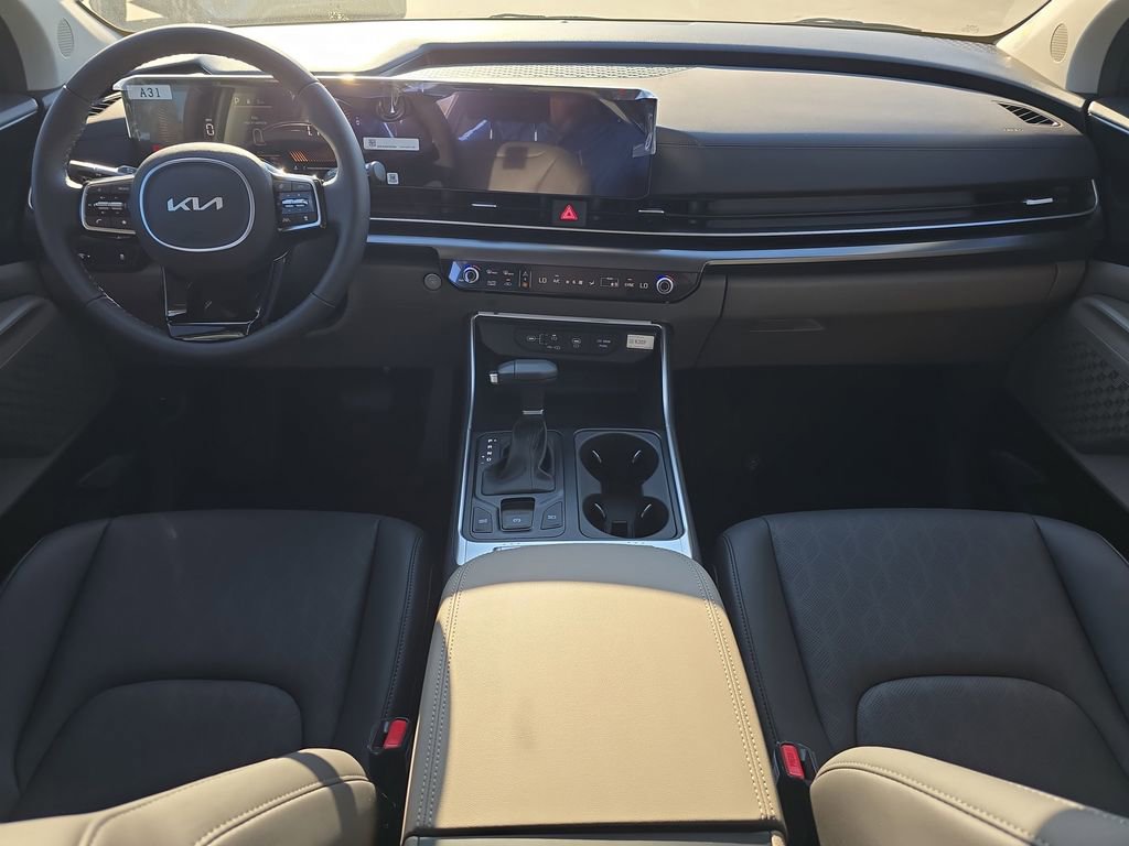 New 2026 Kia Carnival FWD image 12