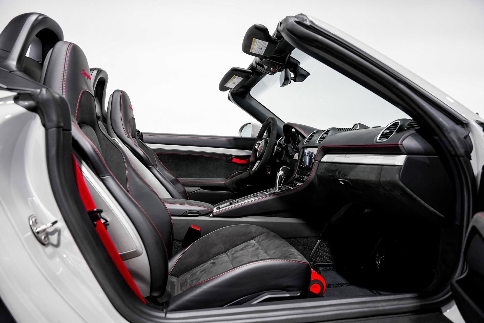 Used 2022 Porsche 718 Boxster Spyder RWD image 26
