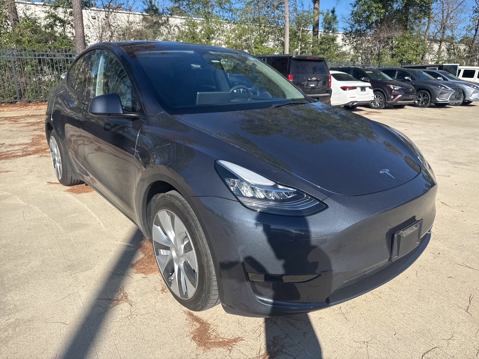 Used 2023 Tesla Model Y Long Range image 1