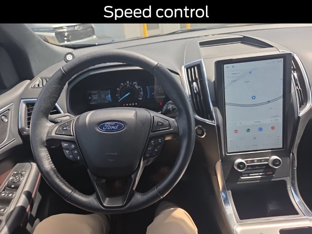 Used 2022 Ford Edge Titanium w/ Equipment Group 301A AWD/4WD image 18