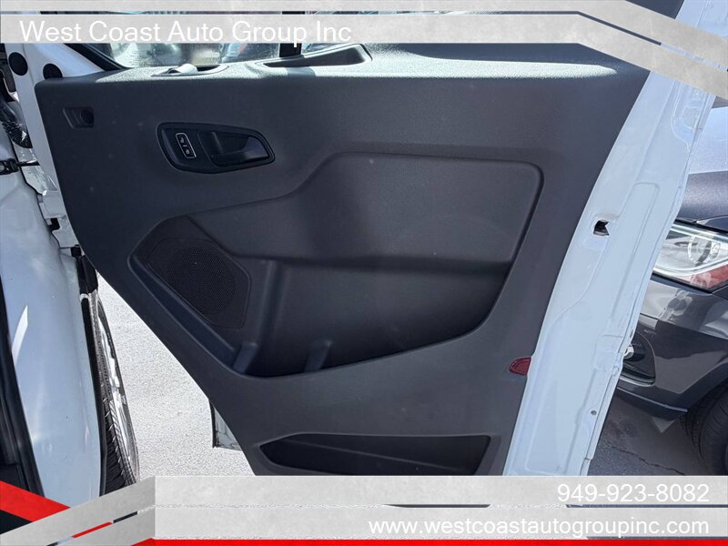 Used 2025 Ford Transit 350 XLT image 19