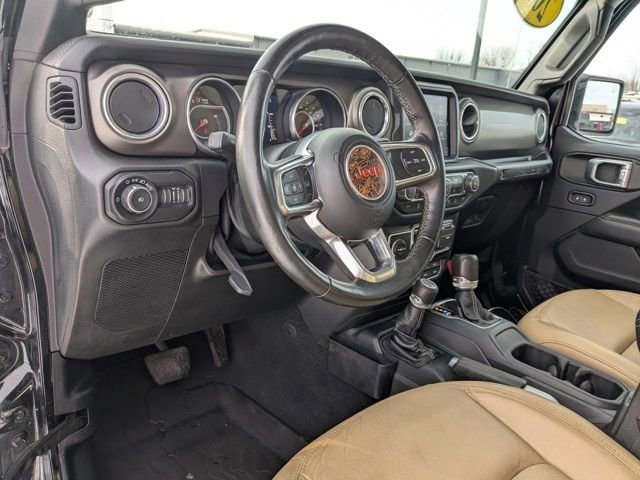 Used 2019 Jeep Wrangler Unlimited Rubicon w/ Uconnect 4C Nav & Sound Group image 2