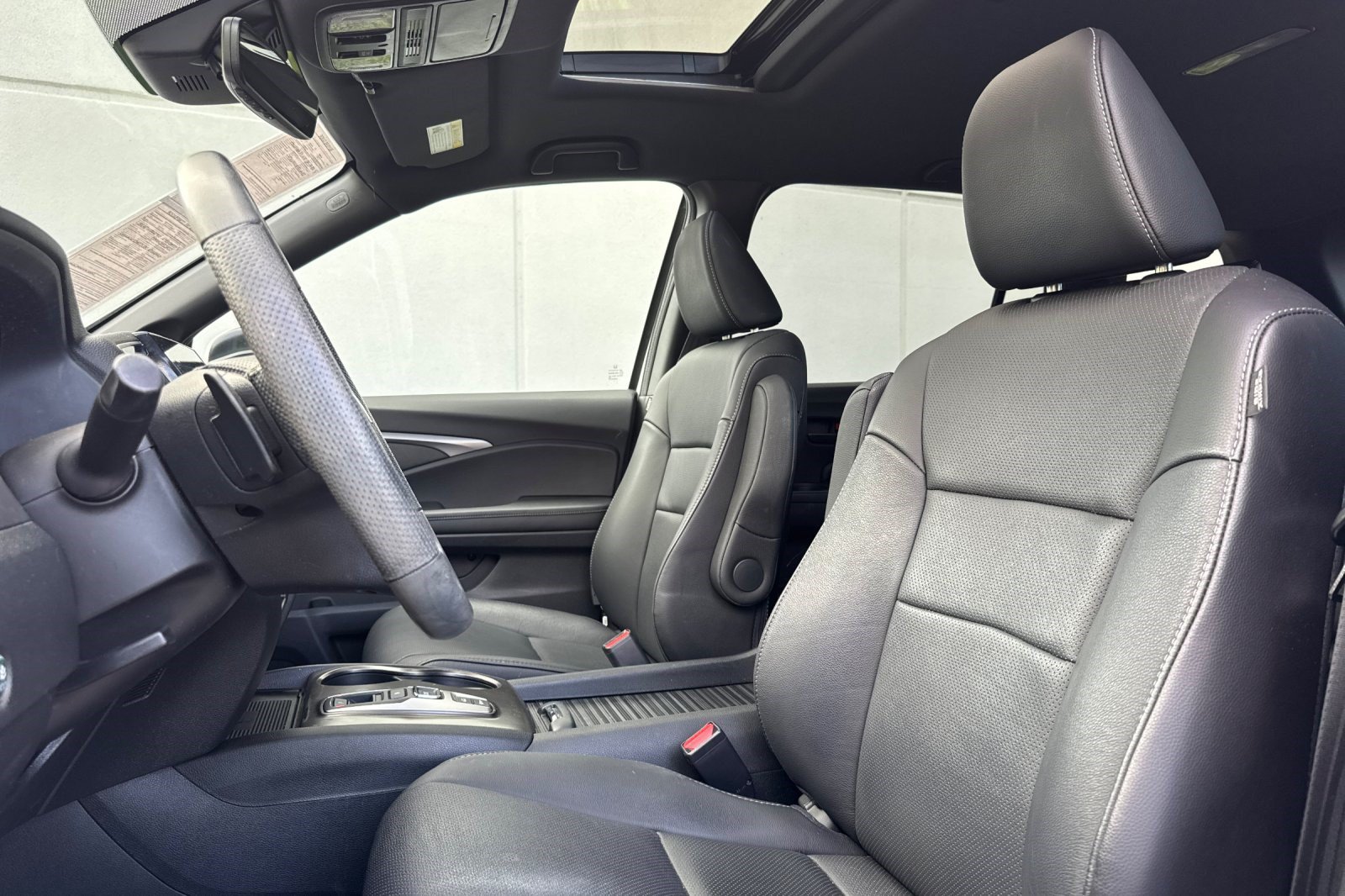 Used 2023 Honda Passport EX-L image 5