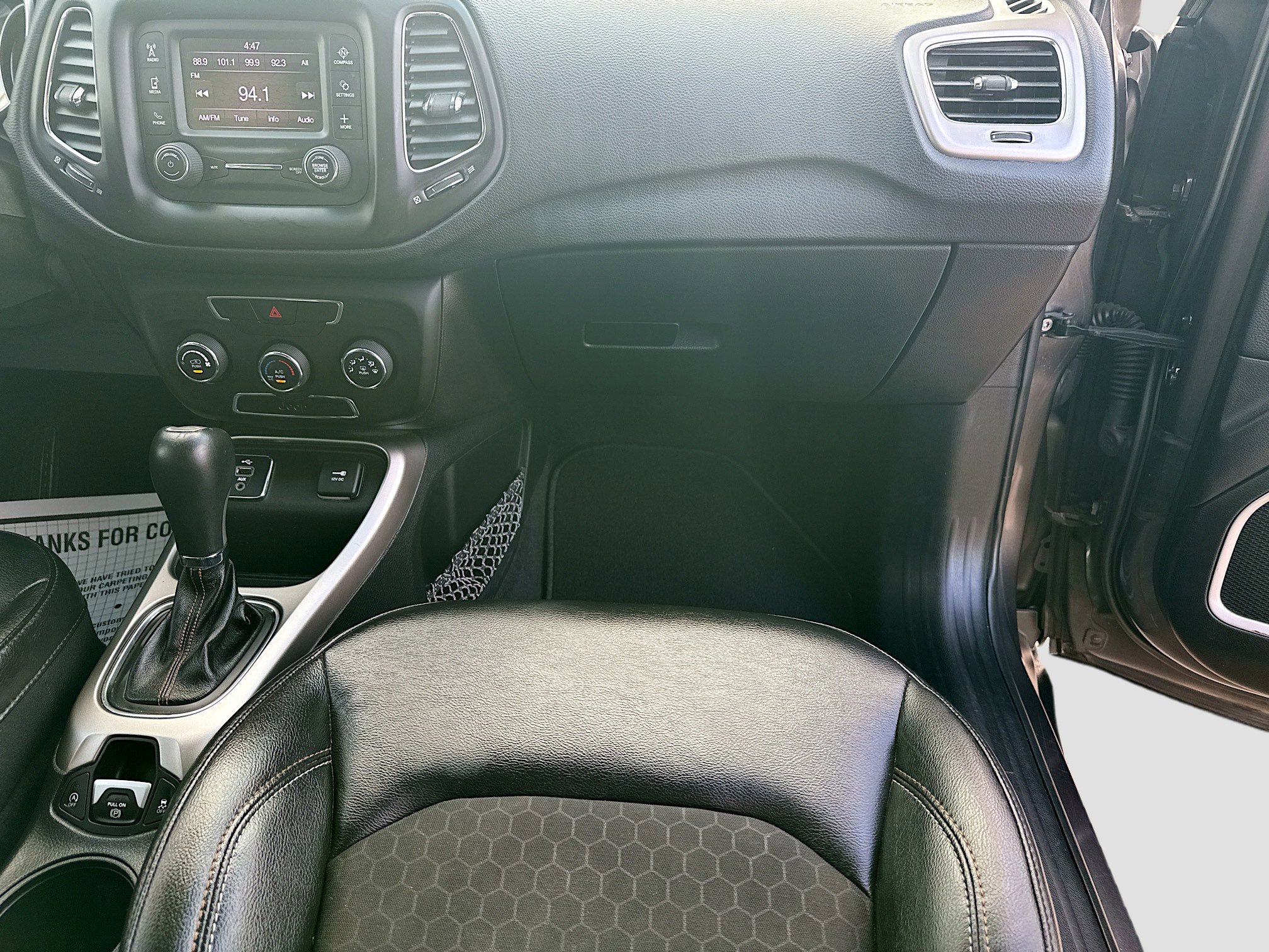 Used 2018 Jeep Compass Latitude image 17