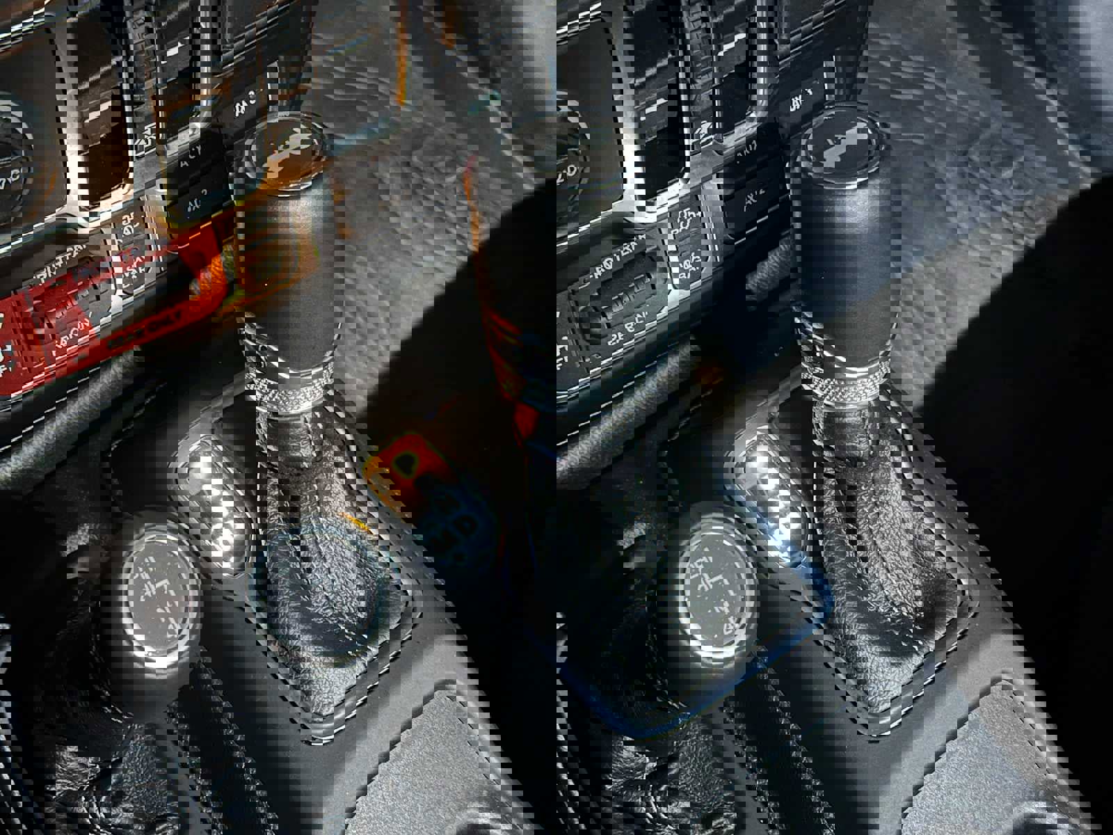 Used 2024 Jeep Wrangler Unlimited Rubicon w/ Capability Package image 38