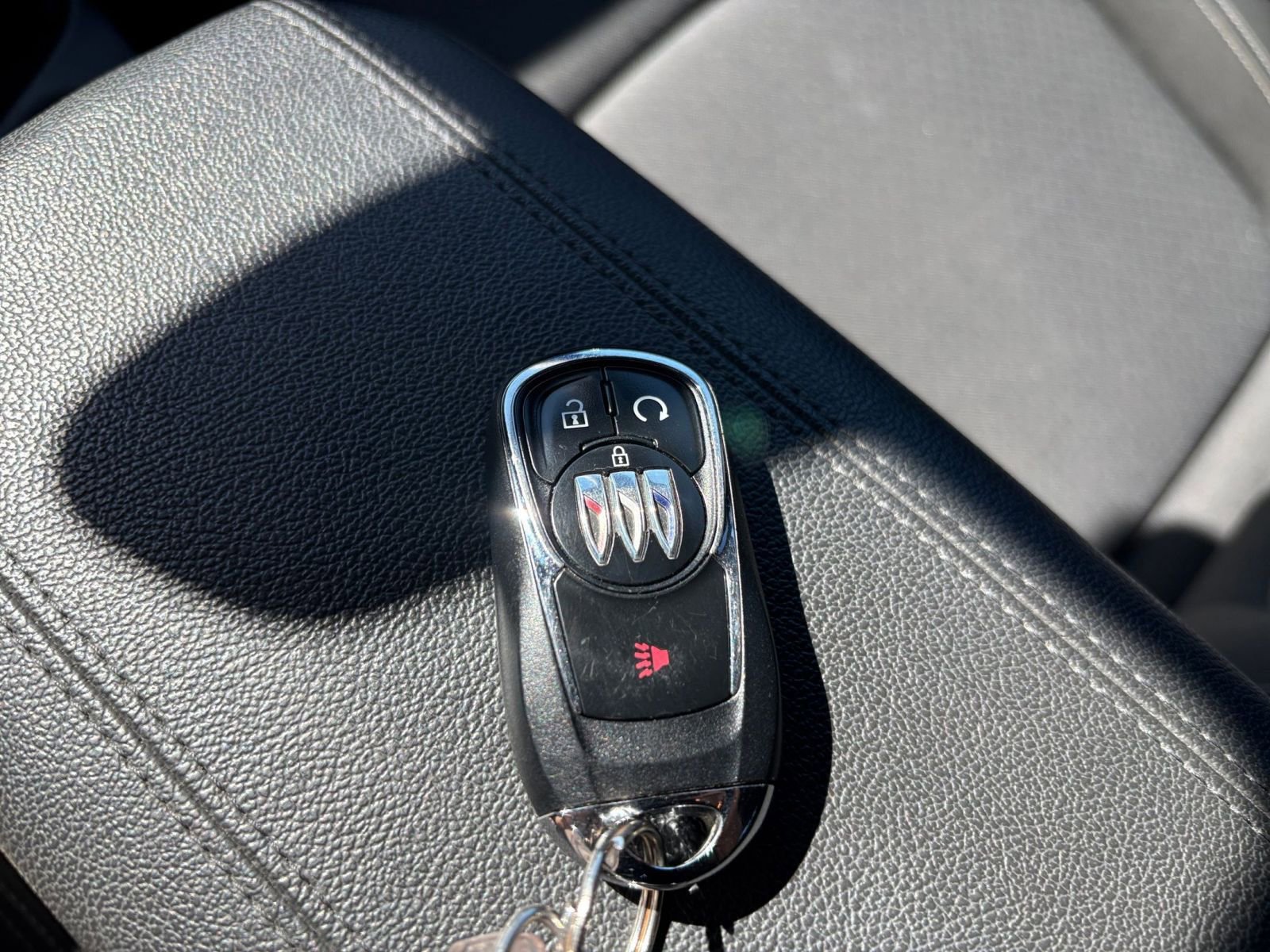 Used 2025 Buick Encore GX Preferred FWD image 23