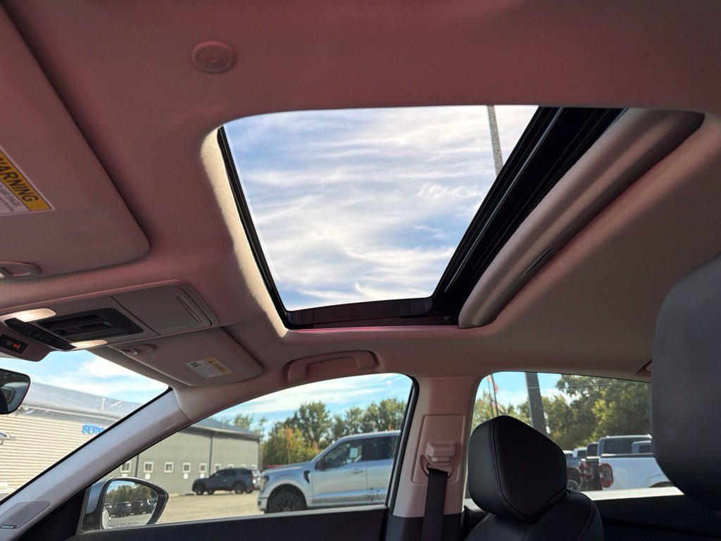 Used 2024 Honda Accord Touring image 17