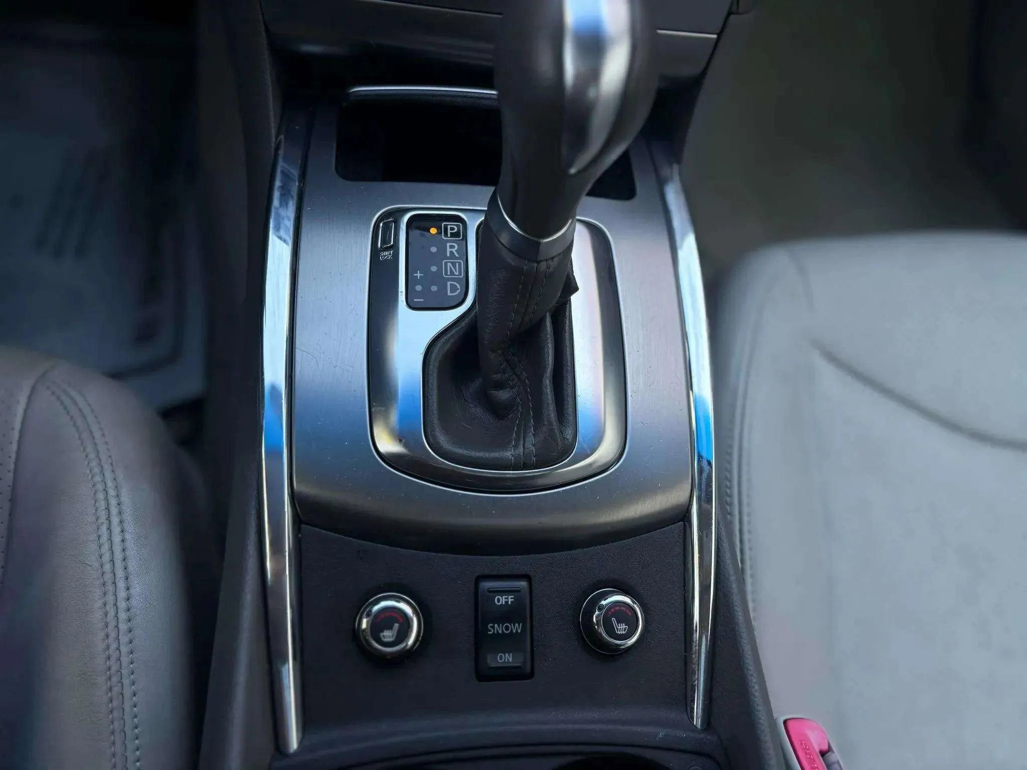 Used 2012 INFINITI G37 x Coupe w/ Premium Pkg image 26