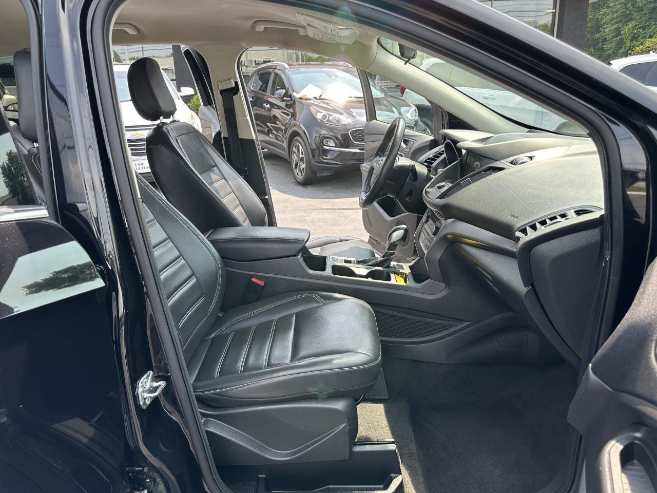 Used 2019 Ford Escape SEL AWD/4WD image 46