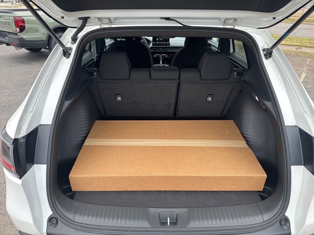 Certified 2023 Honda HR-V Sport image 18