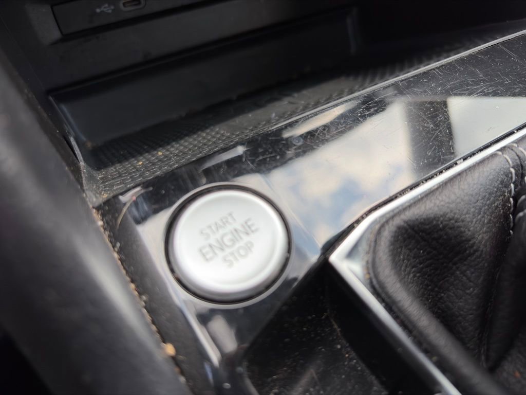 Used 2023 Volkswagen Taos SE FWD image 23