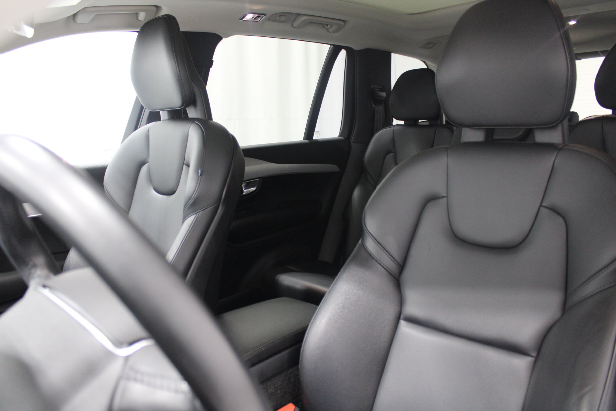 Used 2021 Volvo XC90 T5 Momentum w/ Climate Package AWD/4WD image 14
