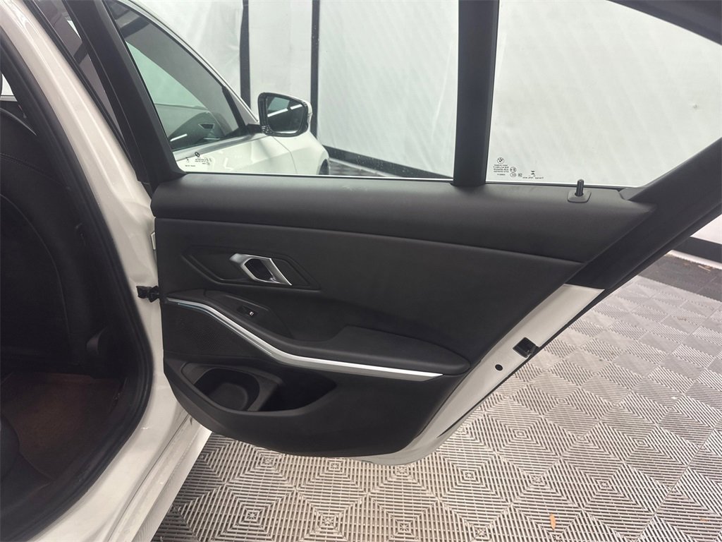 Used 2024 BMW 330e xDrive image 16