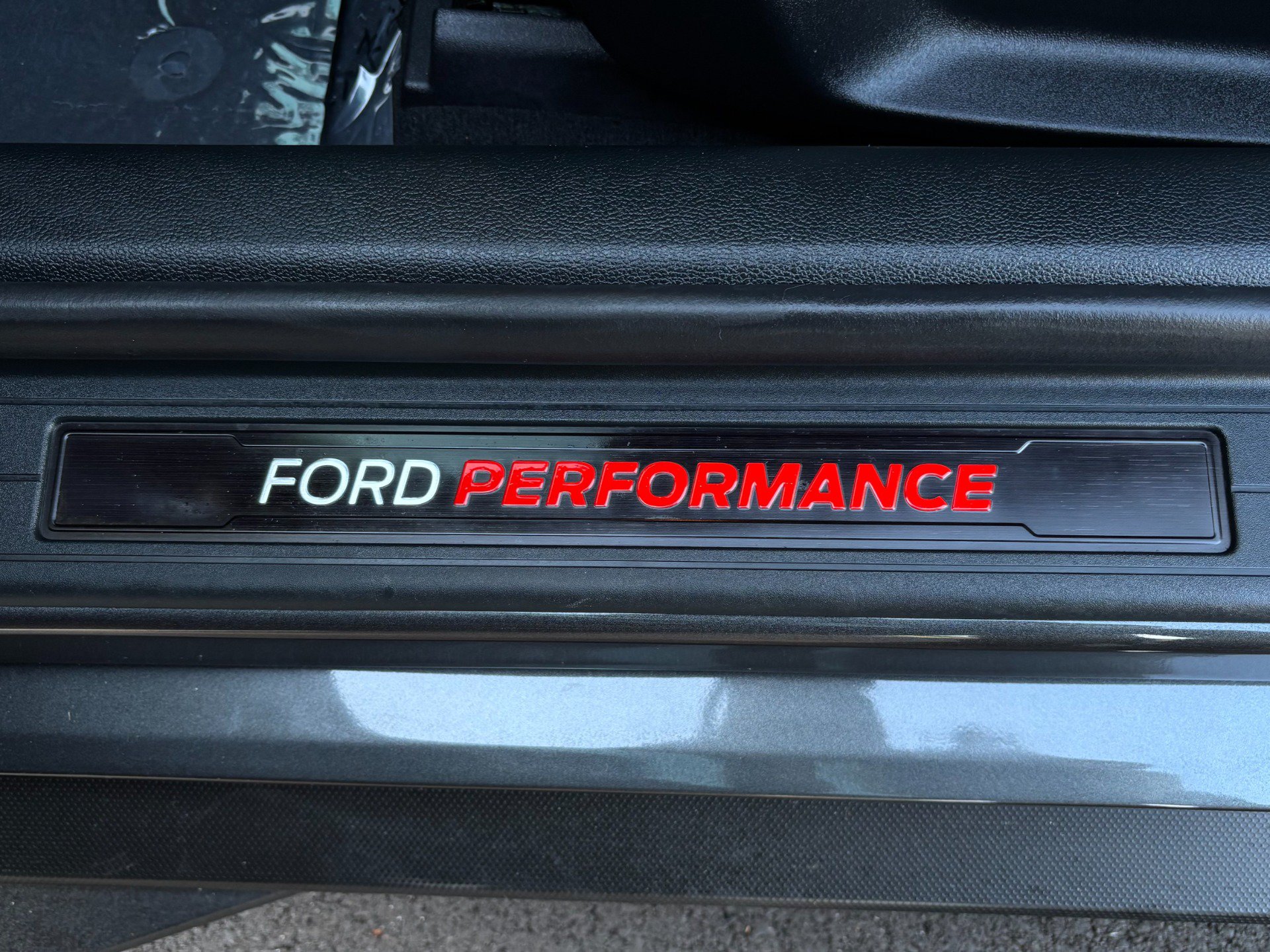 Used 2020 Ford Mustang Shelby GT500 w/ Carbon Fiber Track Pack RWD image 48