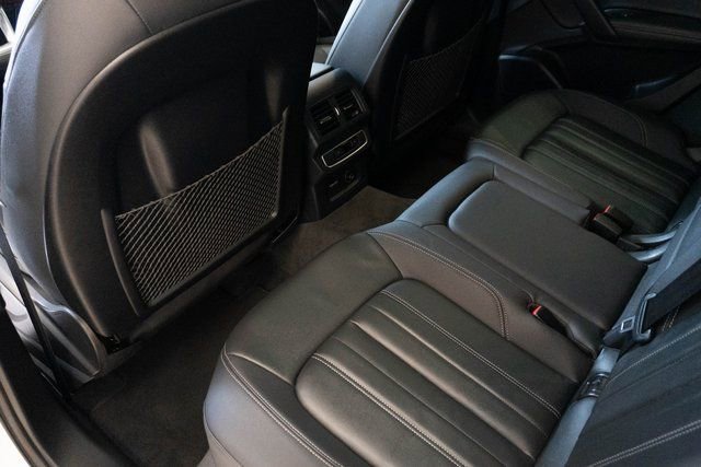 Used 2022 Audi Q5 2.0T Premium Plus image 23