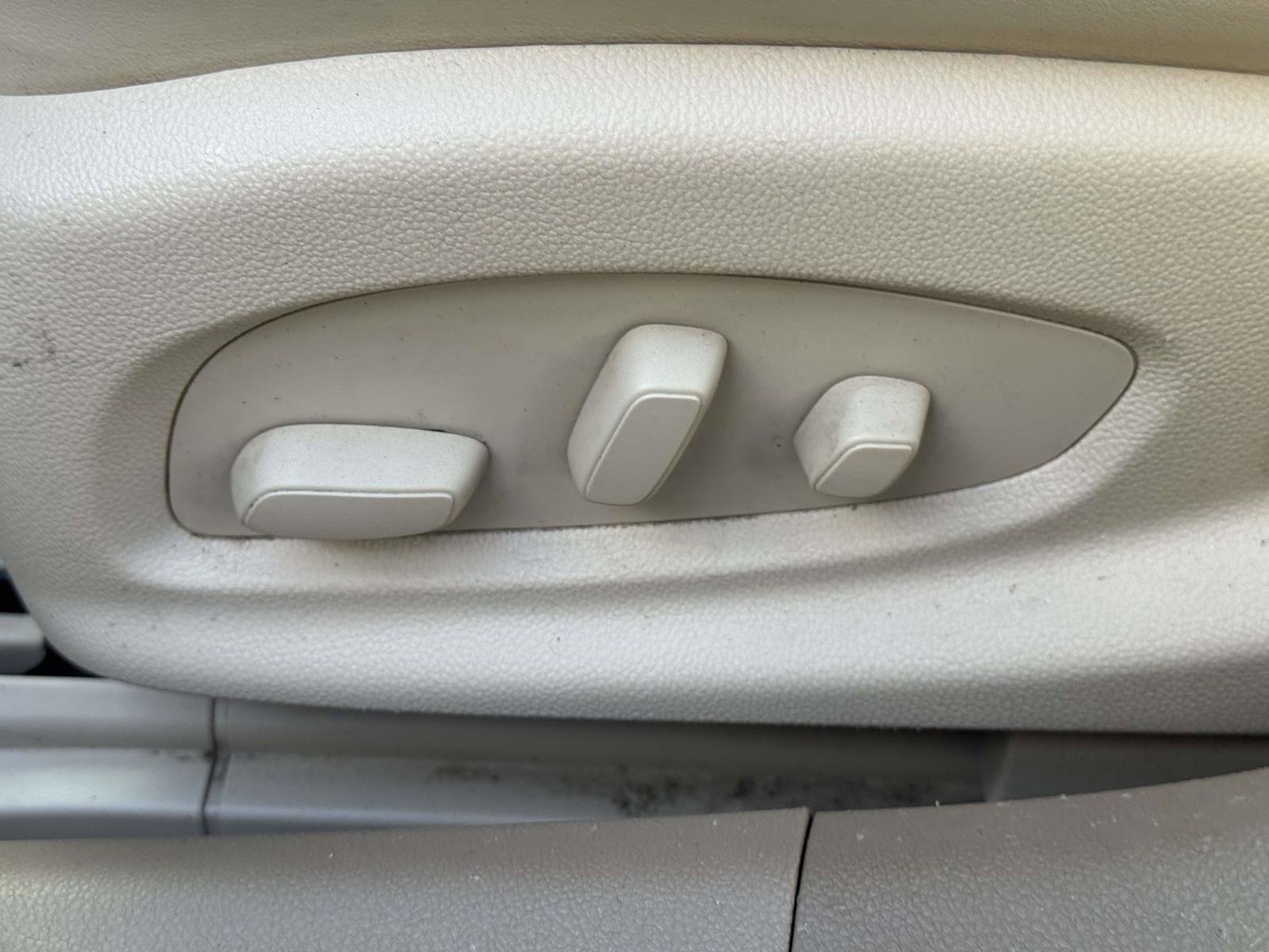 Used 2015 Cadillac CTS Luxury image 16