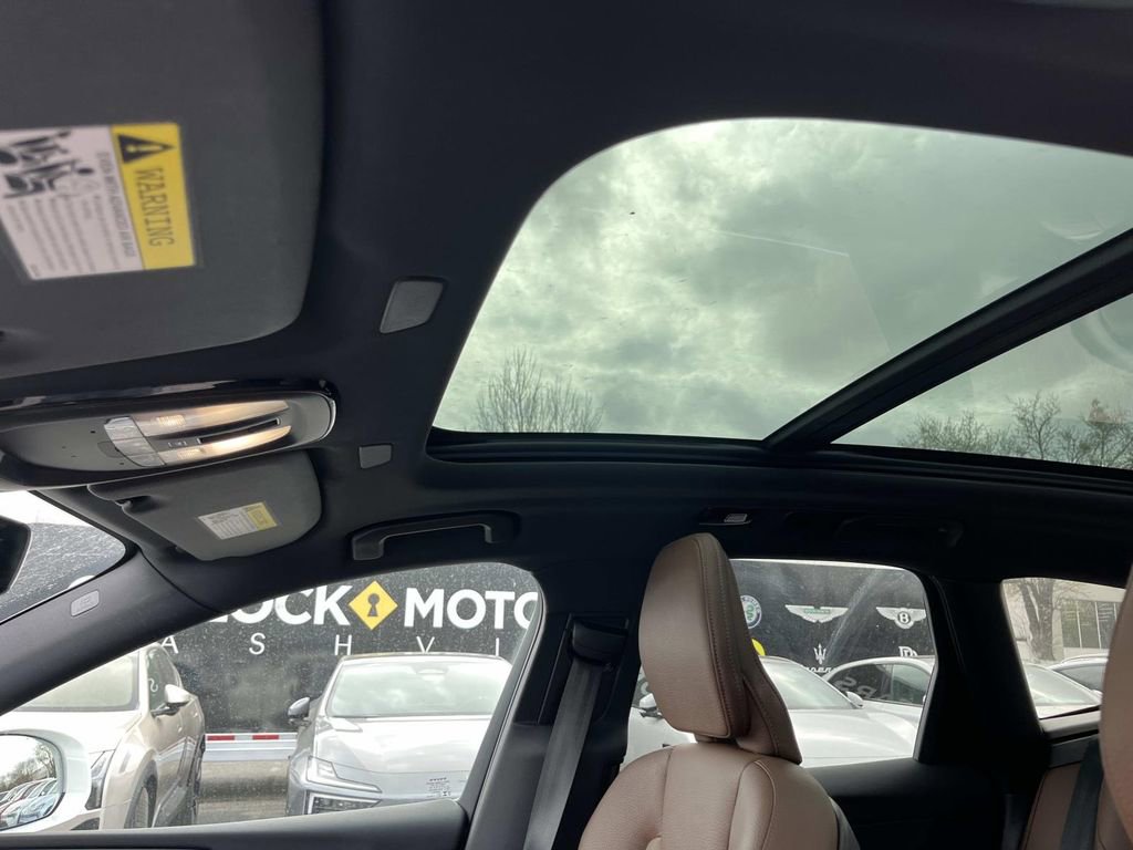 Used 2023 Volvo XC60 B5 Plus w/ Protection Package Premier image 29