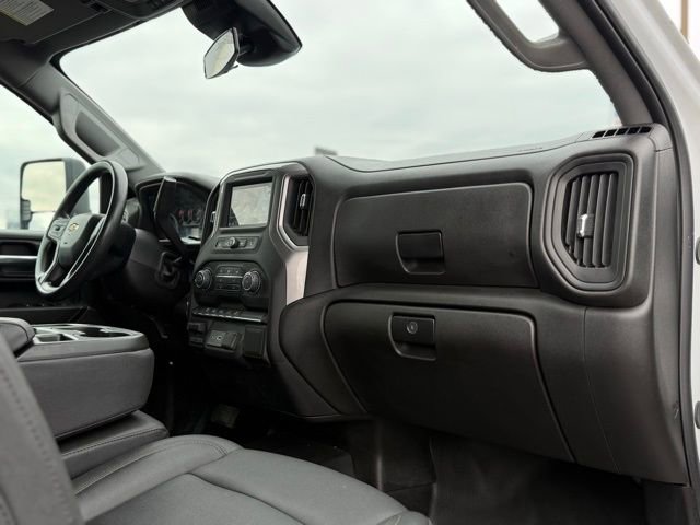 Used 2025 Chevrolet Silverado 2500 W/T image 18