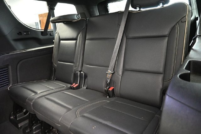 Used 2023 Chevrolet Suburban Premier AWD/4WD image 17
