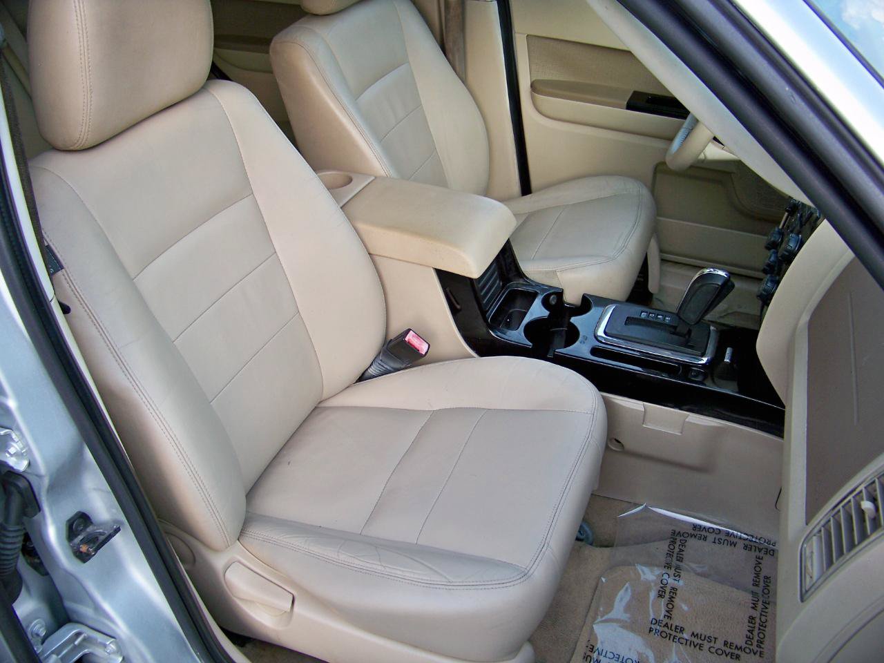 Used 2009 Ford Escape Limited AWD/4WD image 36