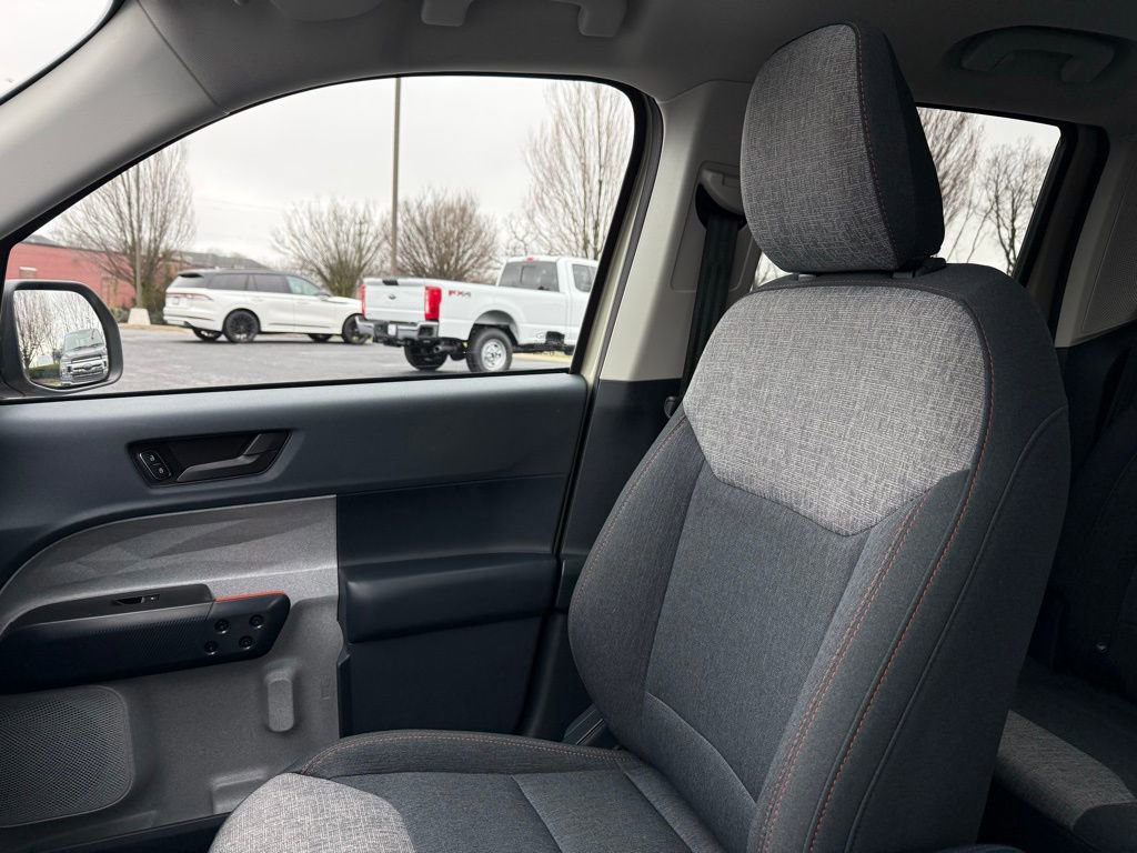 Certified 2024 Ford Maverick XLT w/ XLT Luxury Package image 28