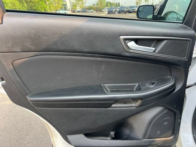 Used 2015 Ford Edge SE AWD/4WD image 14