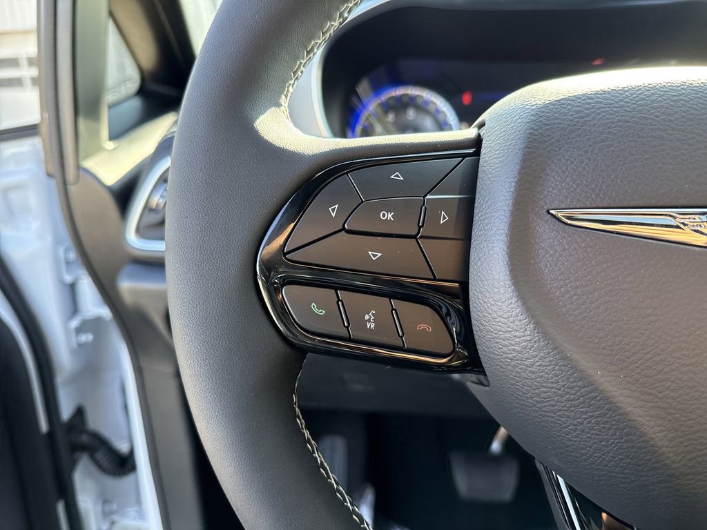 New 2026 Chrysler Pacifica Limited w/ S Appearance Package image 31