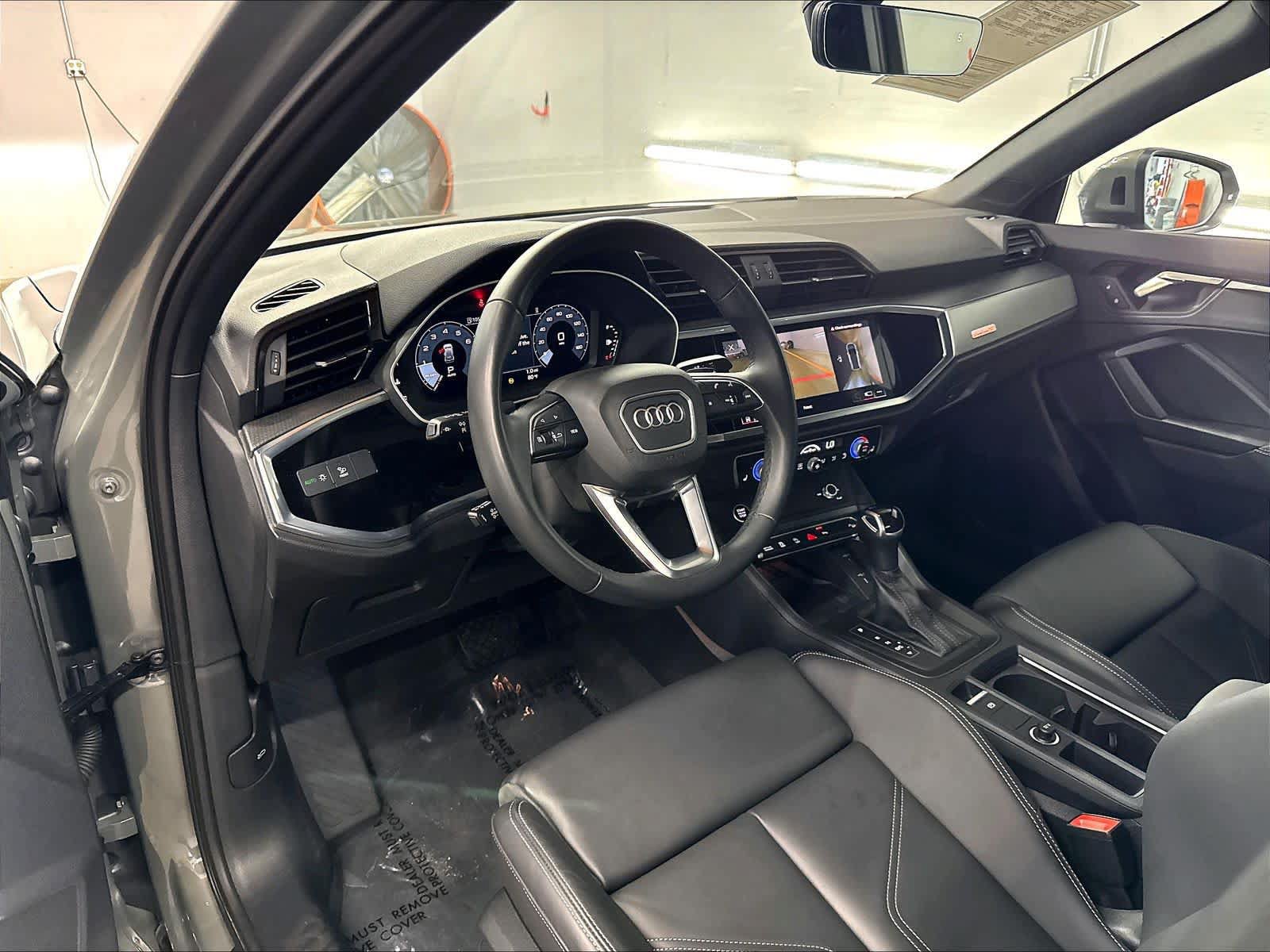 Used 2024 Audi Q3 2.0T Premium Plus AWD/4WD image 17