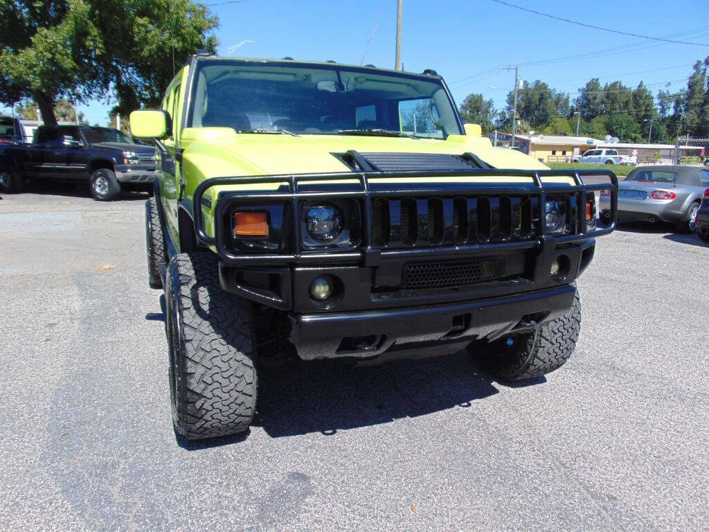 Used 2004 HUMMER H2 w/ Preferred Equipment Group image 3