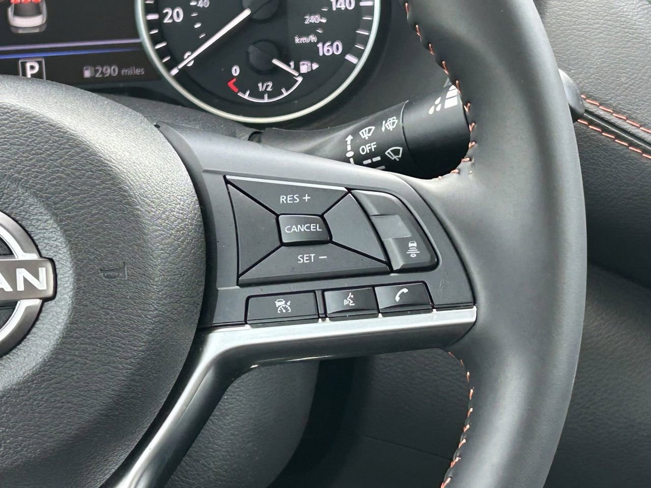 Certified 2025 Nissan Sentra SR image 26