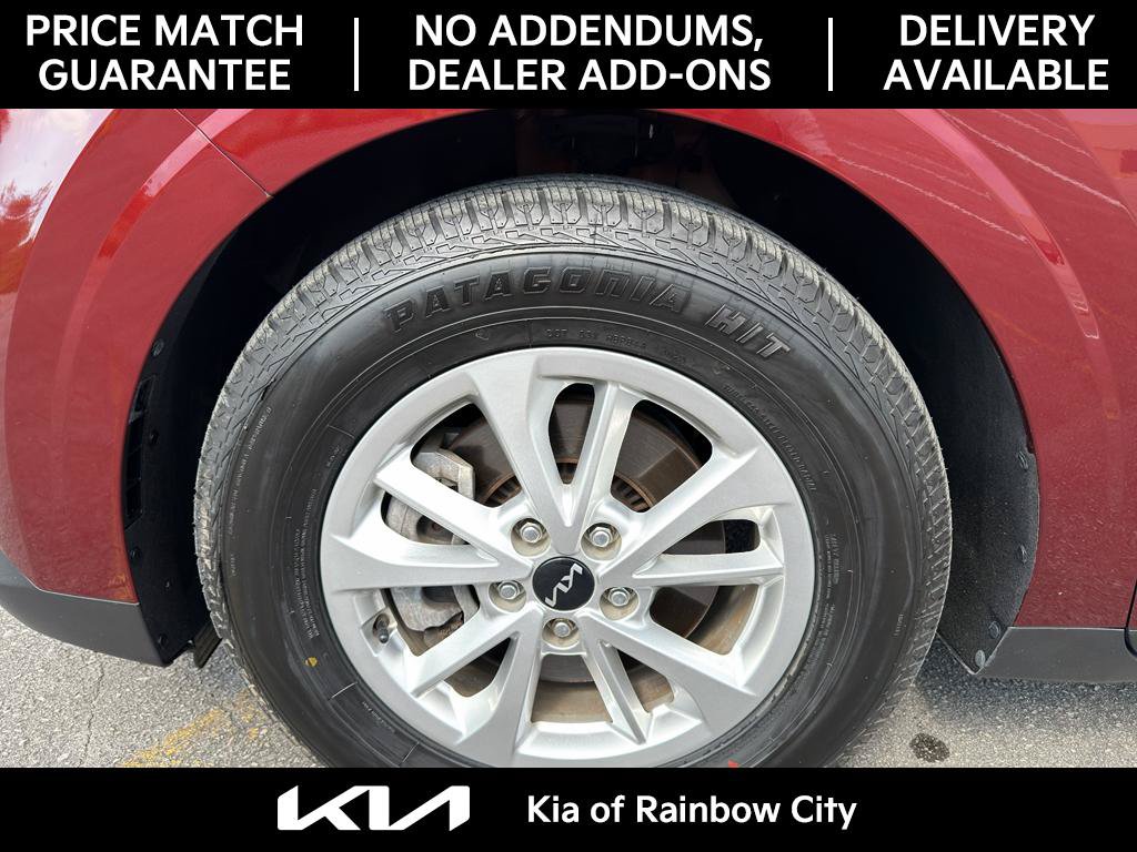 Used 2024 Kia Carnival LX FWD image 9