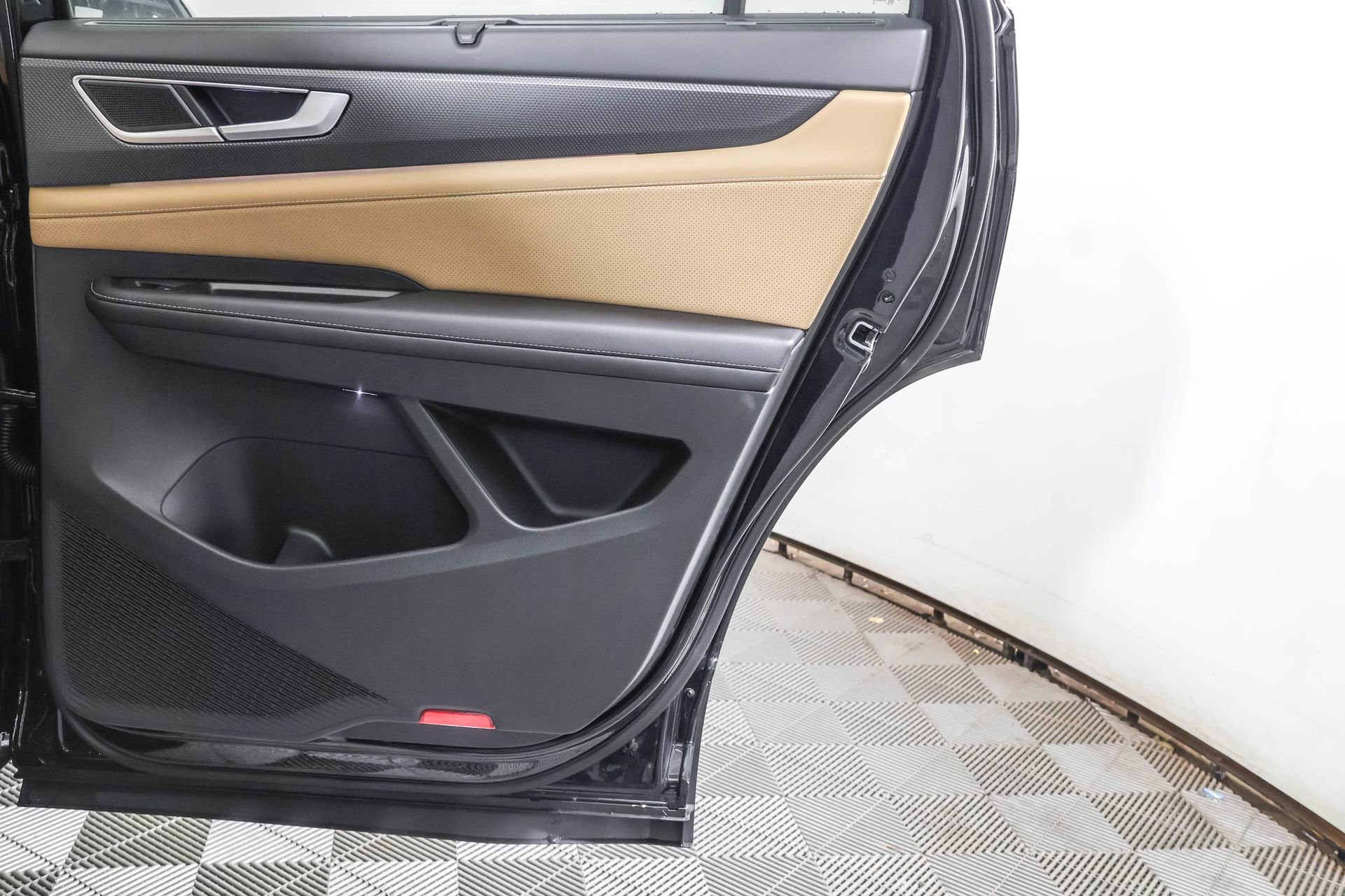 New 2026 Volkswagen Atlas Cross Sport SEL image 42