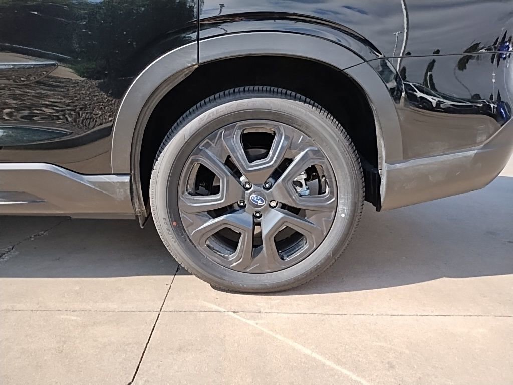 Certified 2025 Subaru Ascent Bronze Edition image 17