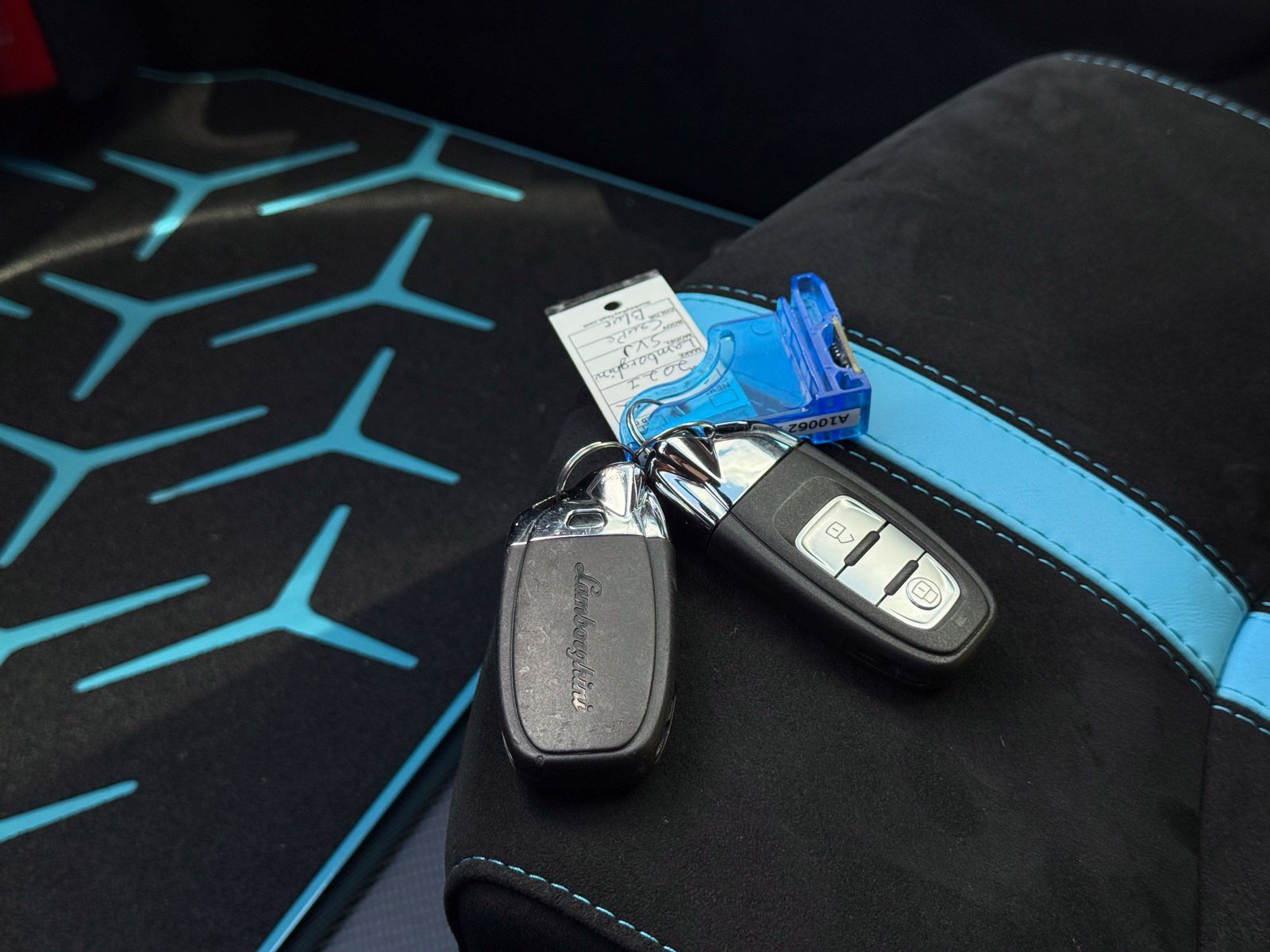 Used 2021 Lamborghini Aventador SVJ AWD/4WD image 52