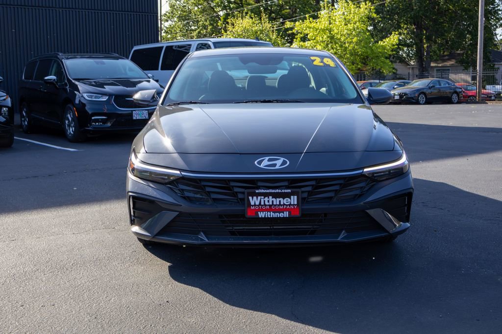 Certified 2024 Hyundai Elantra SEL FWD image 4