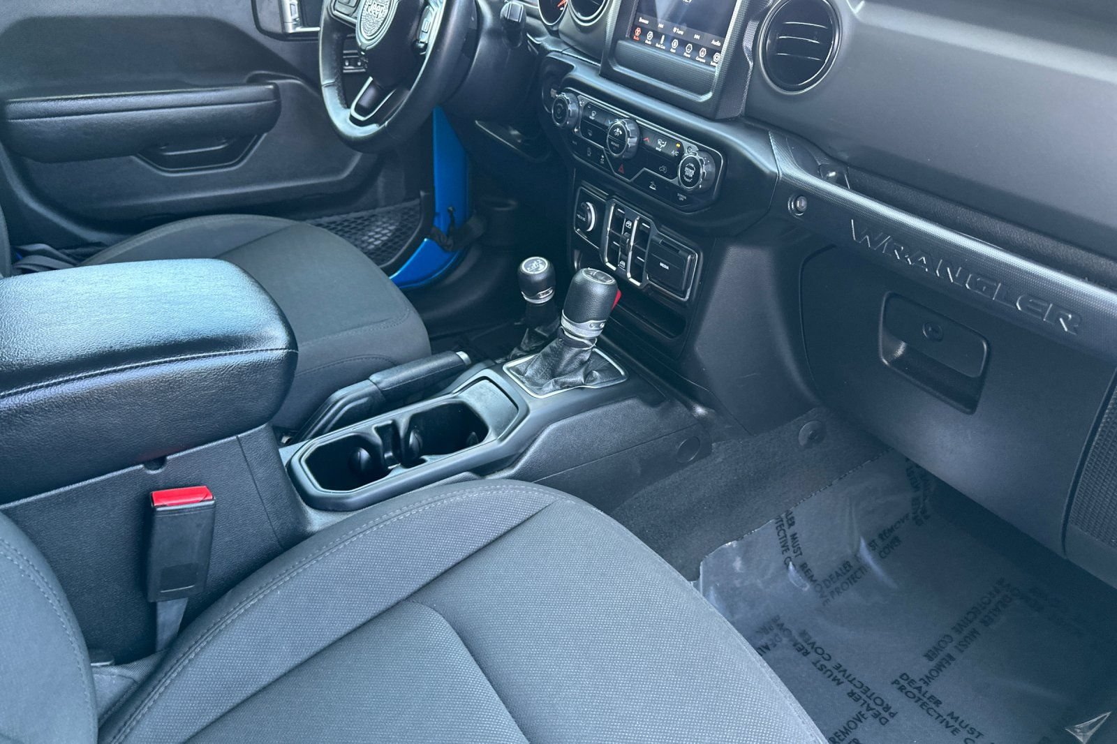 Used 2022 Jeep Wrangler Unlimited Sport AWD/4WD image 16