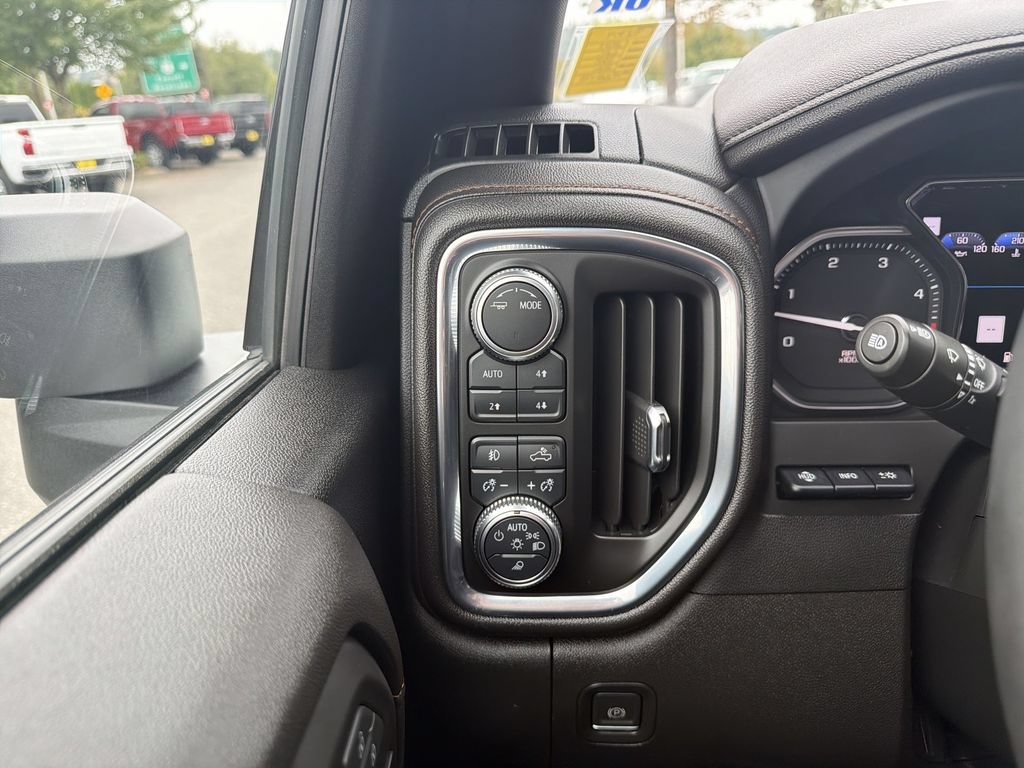 Certified 2023 GMC Sierra 3500 AT4 w/ AT4 Premium Plus Package AWD/4WD image 18