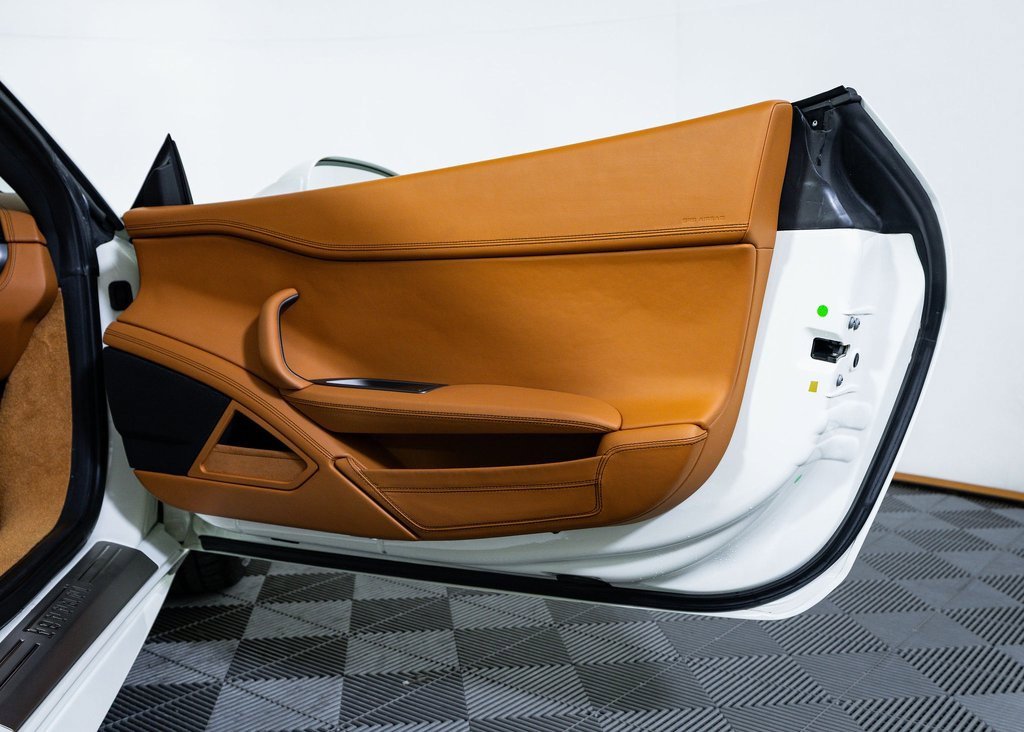 Used 2012 Ferrari 458 Italia Coupe image 18