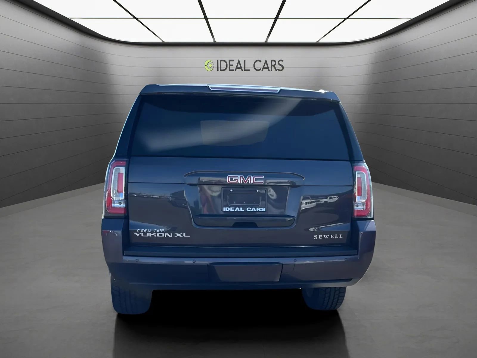 Used 2018 GMC Yukon XL SLT w/ Open Road Package RWD image 6