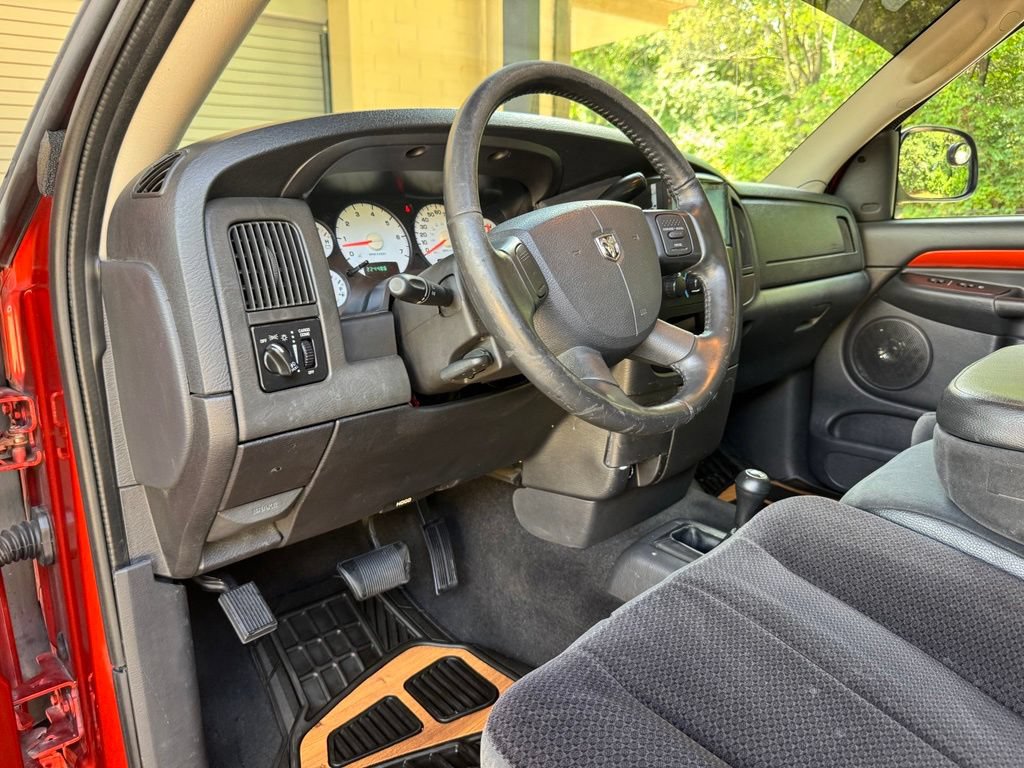 Used 2005 Dodge Ram 1500 Truck SLT w/ Daytona Edition Group AWD/4WD image 11