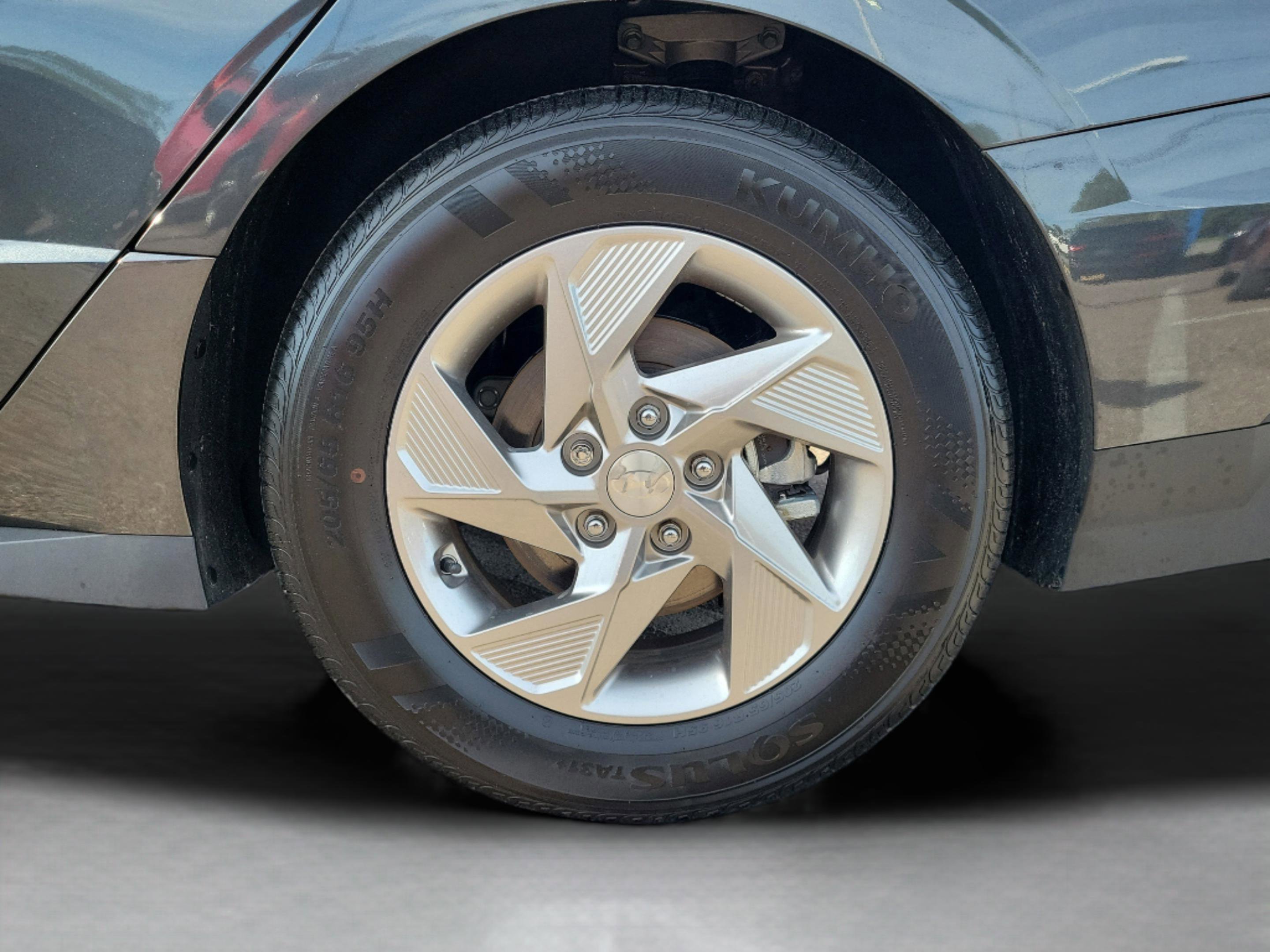 Used 2025 Hyundai Sonata SE image 5