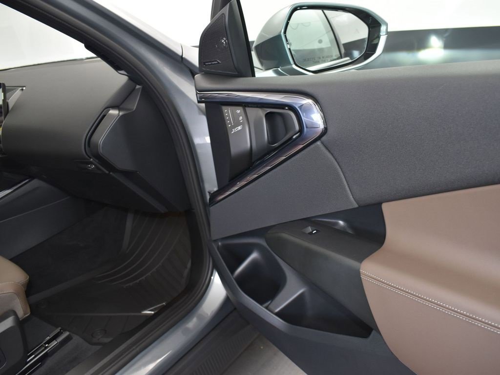 New 2025 BMW X3 xDrive30i w/ Premium Package image 23