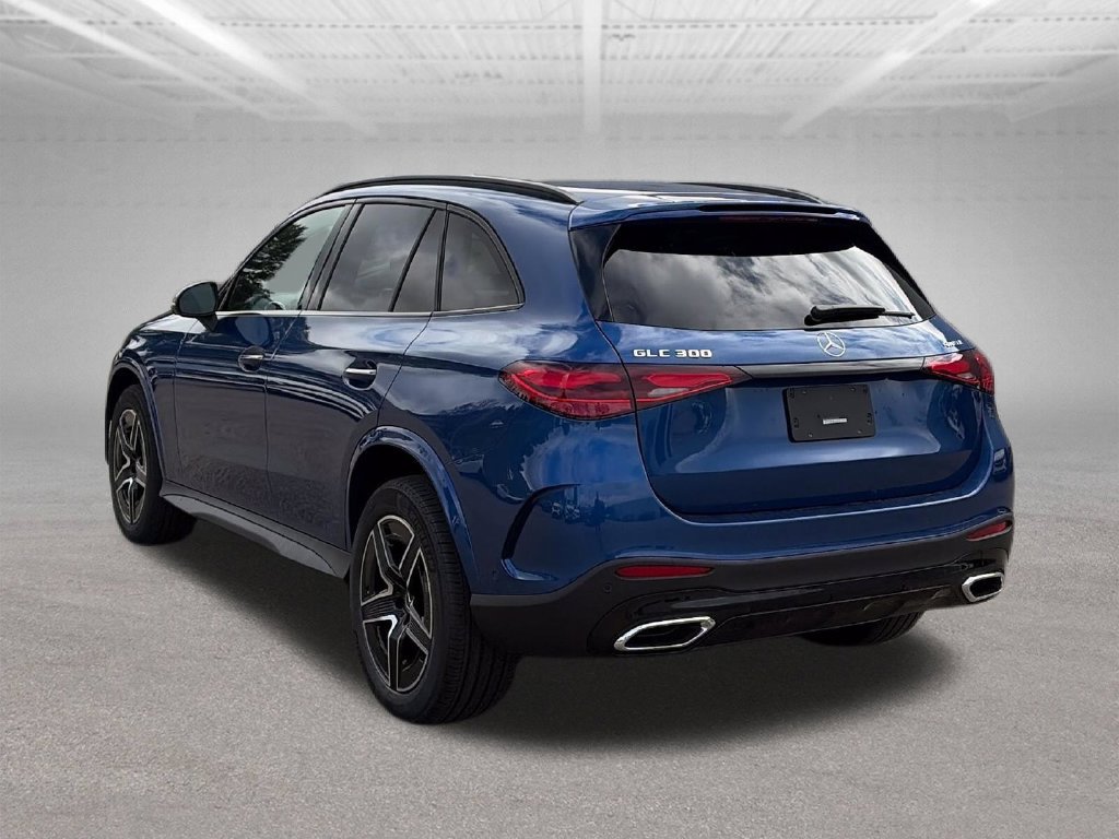 New 2027 Mercedes-Benz GLC 300 4MATIC image 3